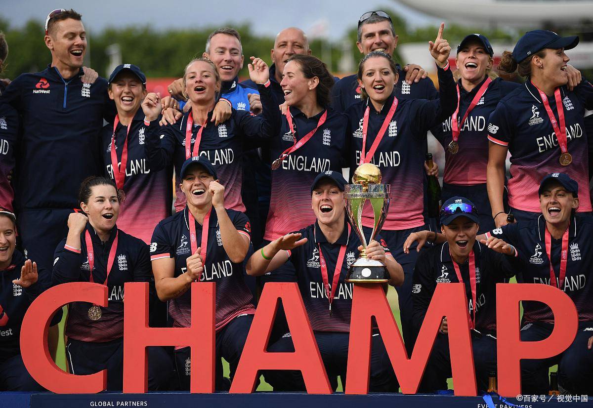 九游娱乐-卡塞米罗妻子老特拉福德观战